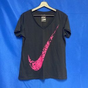 Nike Dri-Fit Women’s V-Neck Tee Size Large
